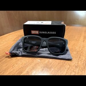 Spy Bowie Matte Black with Happy Lense